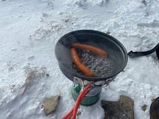 【贈答・プレゼントにも。こだわり高級無添加パスタソース専門店・おとりよせのナチュラルグレースメルカートのブログ】八ヶ岳の天狗岳に登ってきました。山頂パスタ前菜