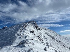 【贈答・プレゼントにも。こだわり高級無添加パスタソース専門店・おとりよせのナチュラルグレースメルカートのブログ】八ヶ岳の天狗岳に登ってきました。西天狗岳から眺める東天狗岳